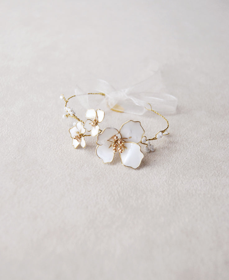 Wedding Bride Bracelet with White flowers - Elibre Handmade