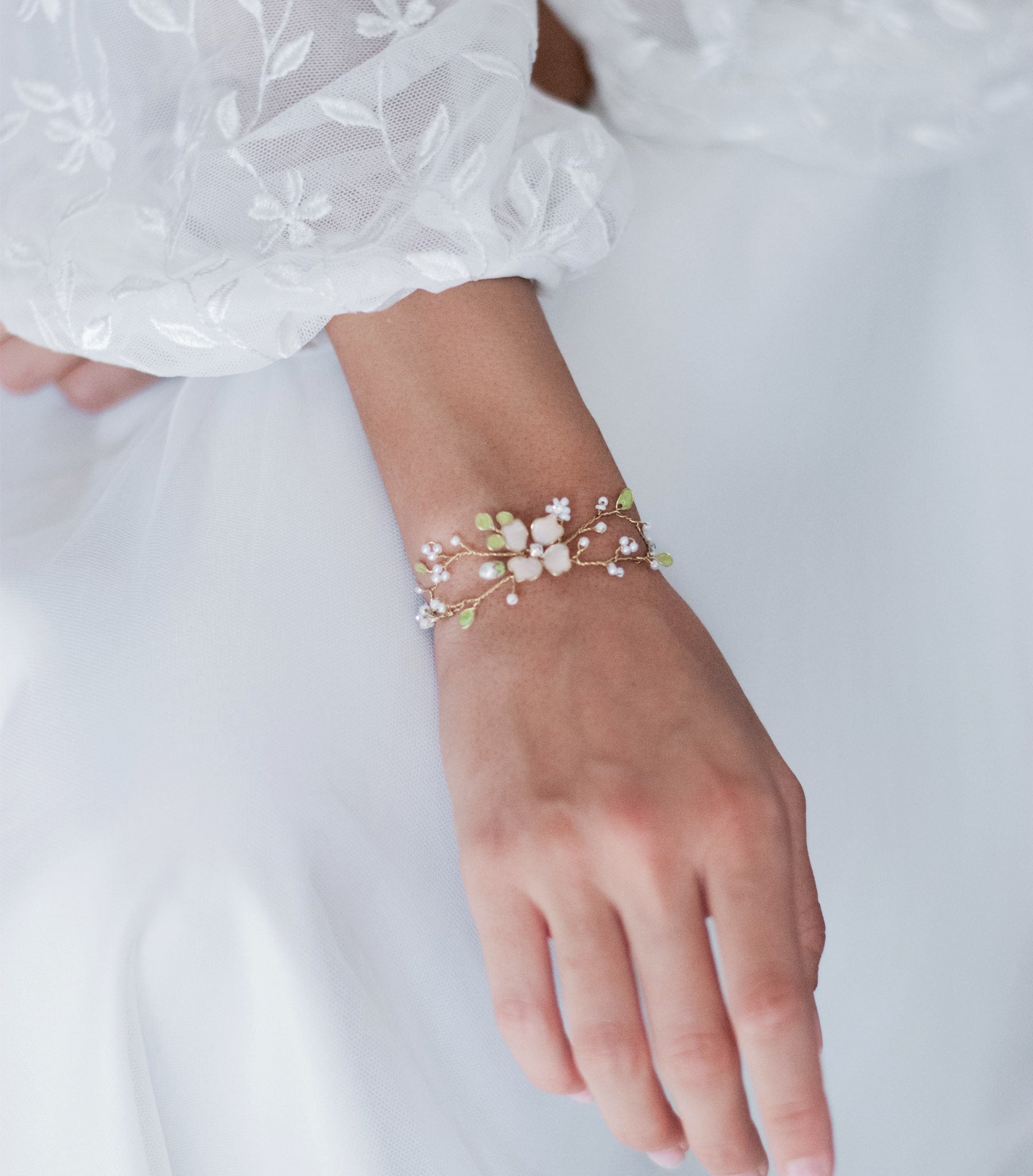 Bracciale con fiore rosa