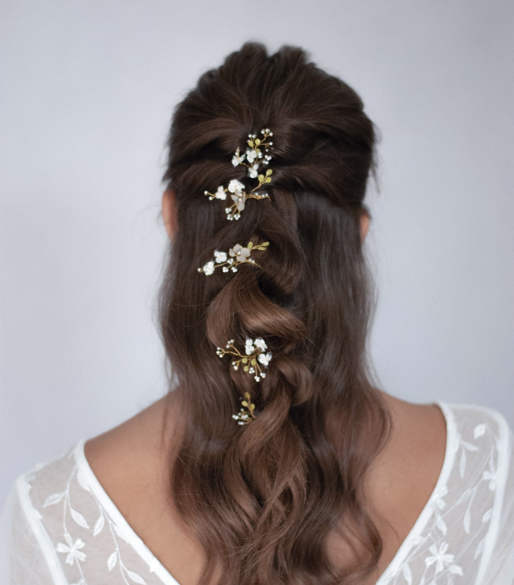 Forcine Nebbiolina per capelli da sposa, elegante accessorio per un look raffinato.